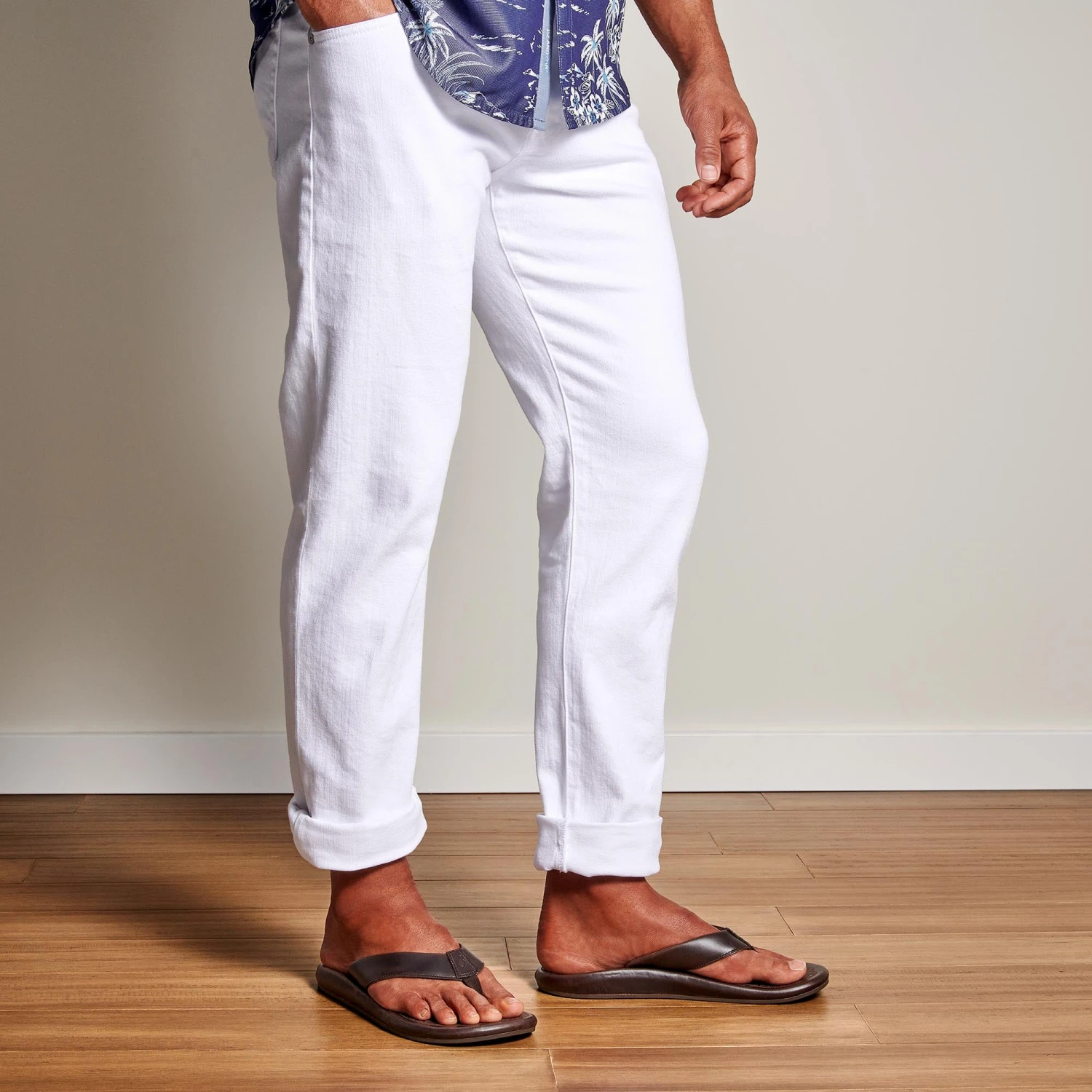 OluKai ‘Ilikai - Dark Wood 4 OluKai ‘Ilikai - Dark Wood - Image 4