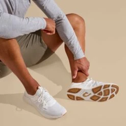 OluKai Holo - Bright White -fashion shoes 10513 WBWB 102 M HOLO BrightWhiteBrightWhite e1ab7e8c 1762 4f1c bce8 a878618e0e39