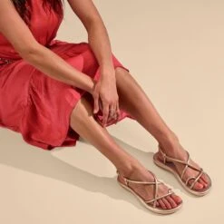 OluKai Waiau - Bubbly -fashion shoes 20426 FAFA 102 W WAIAU BubblyBubbly 43926883 2a3e 4227 b156 1c76f469e18c