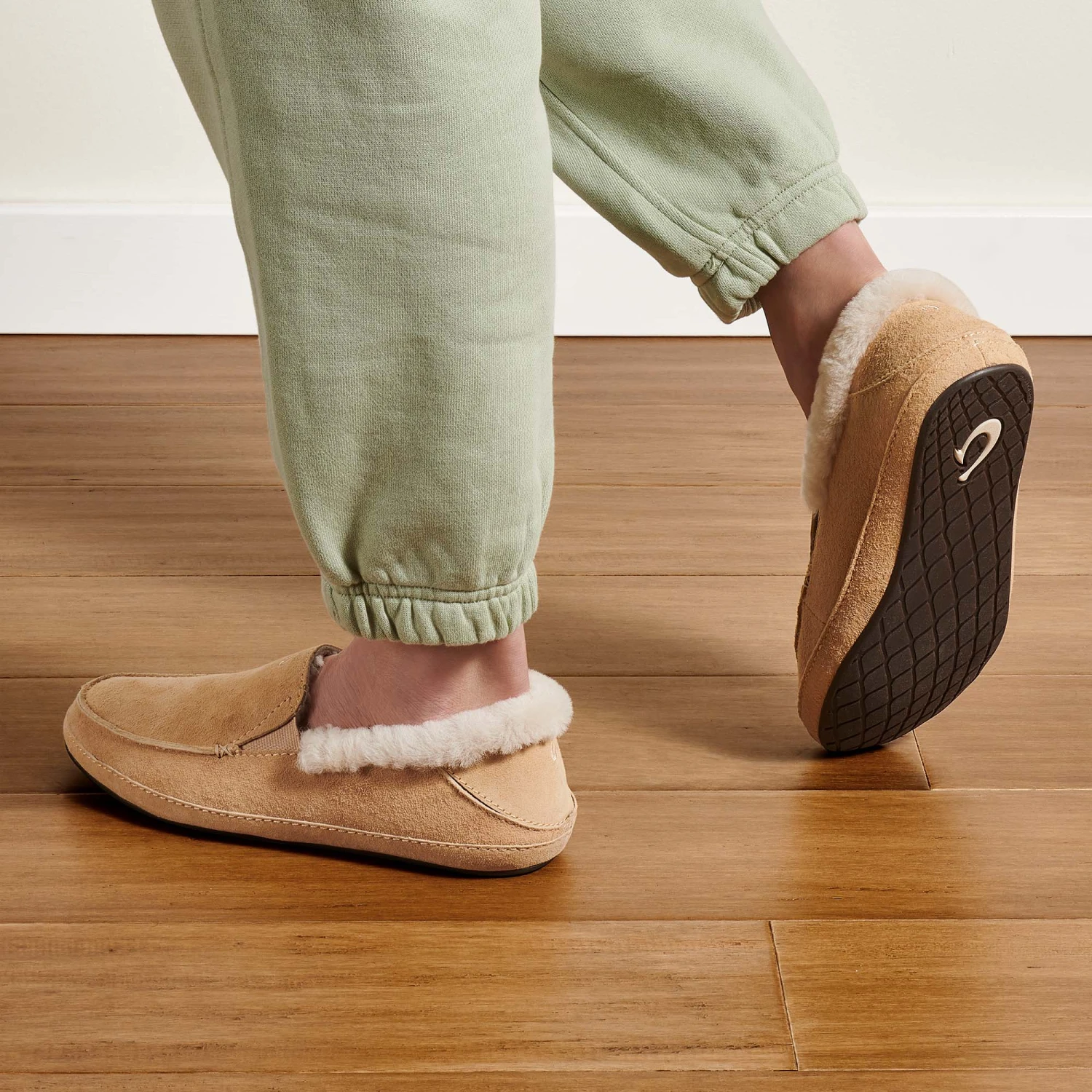 OluKai Ku‘una - Golden Sand 4 OluKai Ku‘una - Golden Sand - Image 4