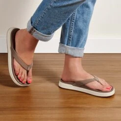 OluKai Nu‘a Pi‘o - Warm Taupe -fashion shoes 20445 WMWM 102 W Nu aPi o WmtpWmtp Web Opt