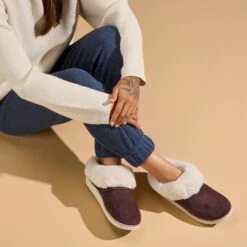 OluKai Ku‘i - Dark Oak / Bone -fashion shoes 20457 8L19 102 W KU I DarkOakBone