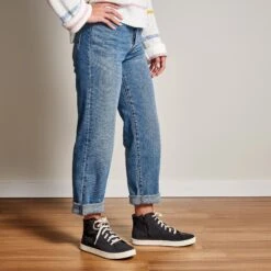 OluKai Pīlahi - Black -fashion shoes 20461 4040 ShotAngle W PILAHI BlackBlack