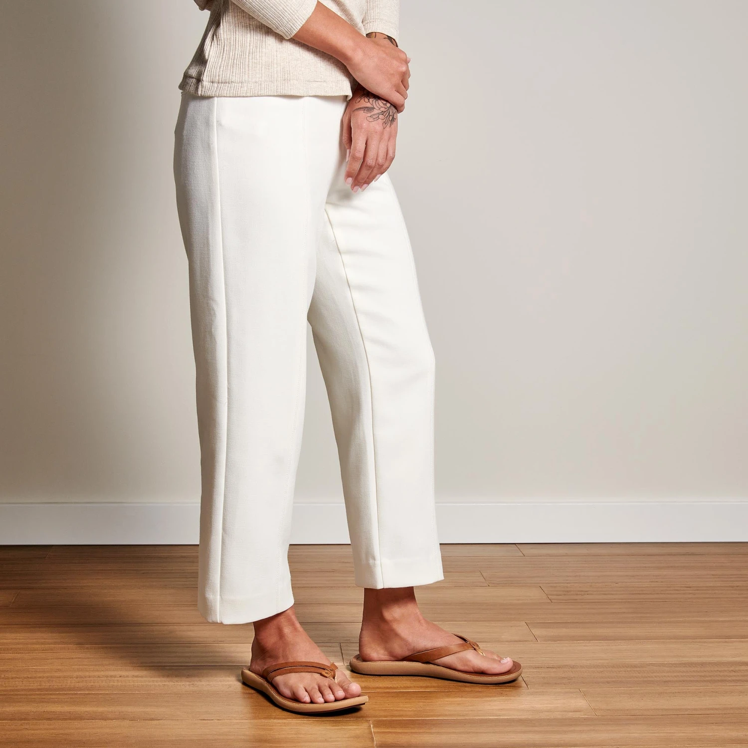 OluKai Kāpehe Luana - Sahara 4 OluKai Kāpehe Luana - Sahara - Image 4