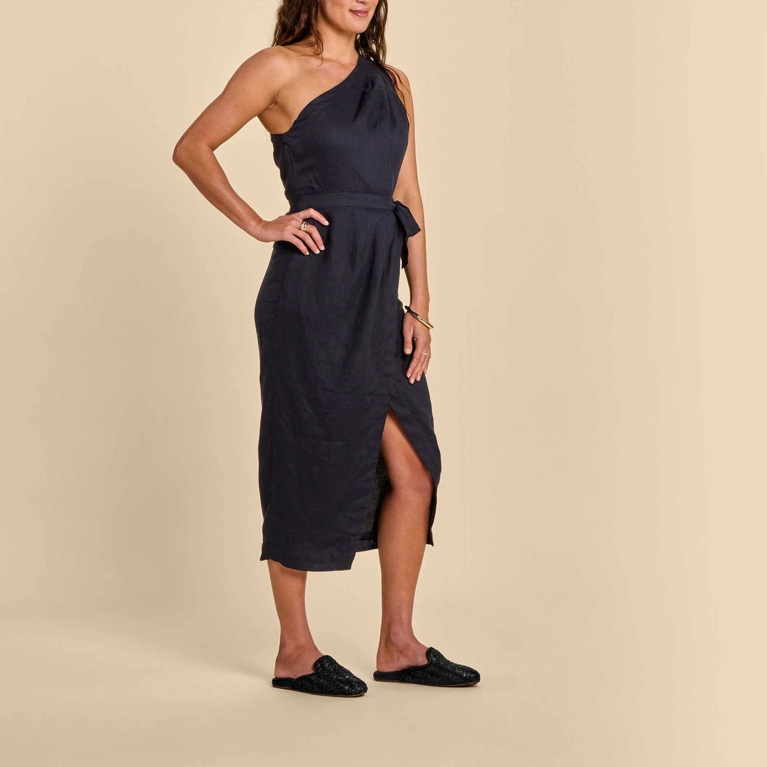 OluKai Mi‘i - Black 7 OluKai Mi‘i - Black - Image 7