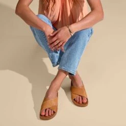 OluKai Kīpe‘a ‘Oho - Tan -fashion shoes 20501 3434 102 W KIPE AOHO TanTan c2ab21a8 1dee 4618 8225 39fb4e19bf91