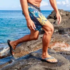 OluKai ‘Ohana - Stone -fashion shoes Ohana Stone galleryimage 05 45bd78ea 94b1 4963 af5e 2098eef5bd23