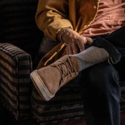 OluKai Papakū 'Ili - Tan -fashion shoes Papaku ili 1